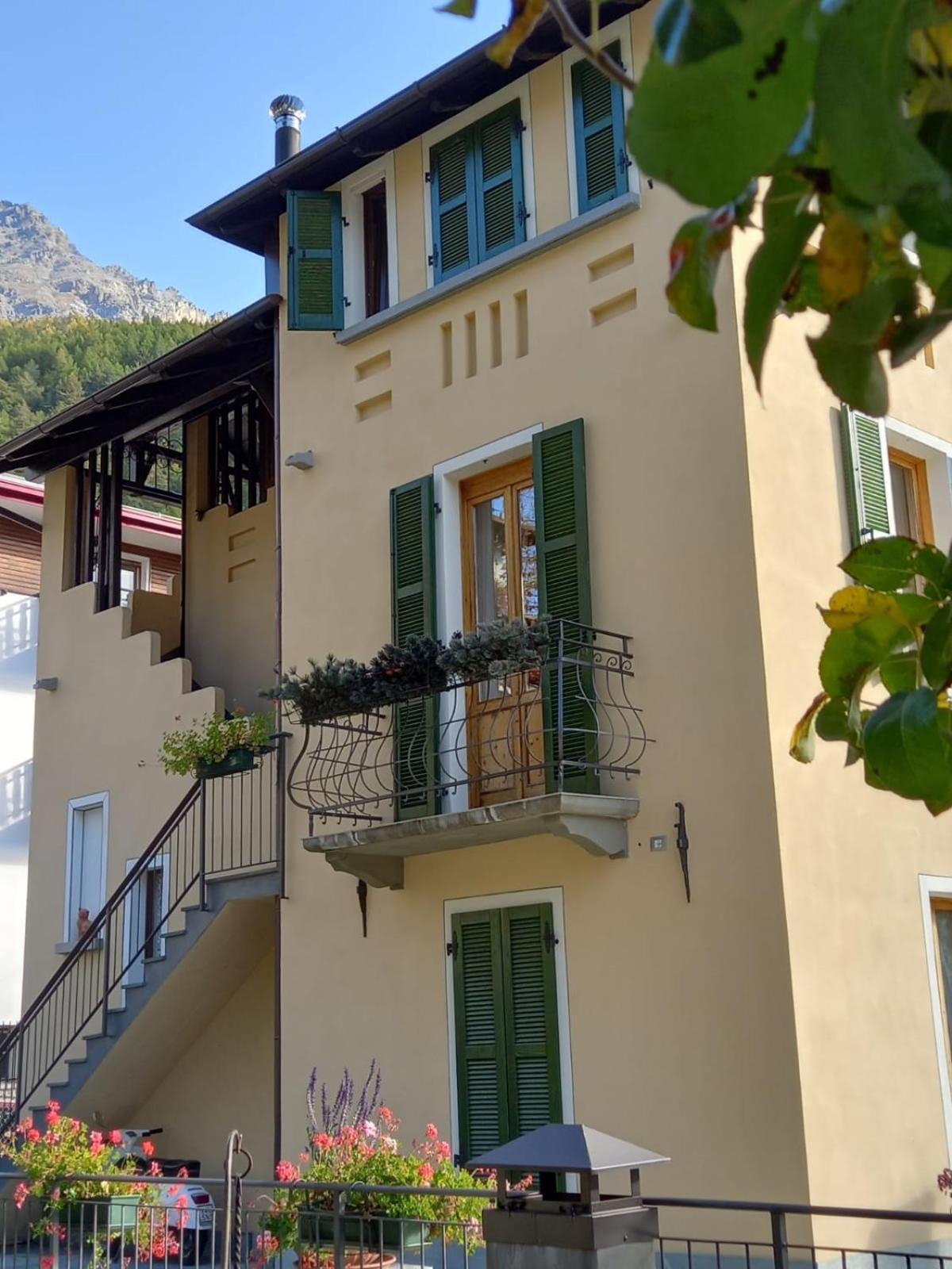 Appartamenti Via Monte Braulio 19 بورمْيو المظهر الخارجي الصورة